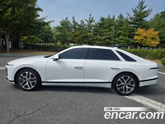 Hyundai Grandeur GN7 — Фото автомобиля 3