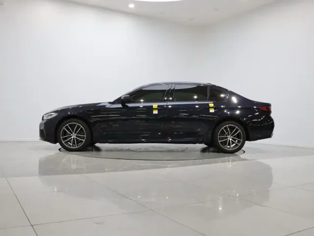 BMW 5 Series — Фото автомобиля 7