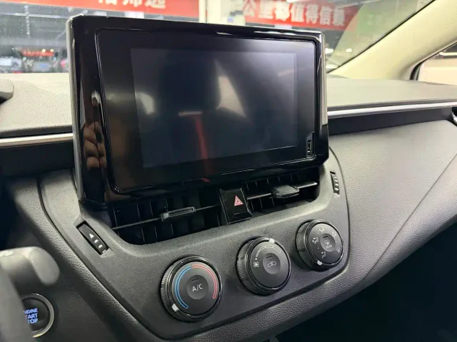 Toyota Corolla — Фото автомобиля 13