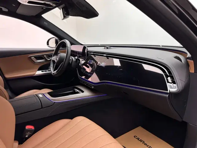 Mercedes-Benz E-Class — Фото автомобиля 11