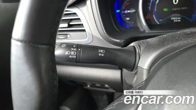 Renault-KoreaSamsung QM6 Новый QM6 2.0 GDe RE Signature 2WD — Фото автомобиля 28