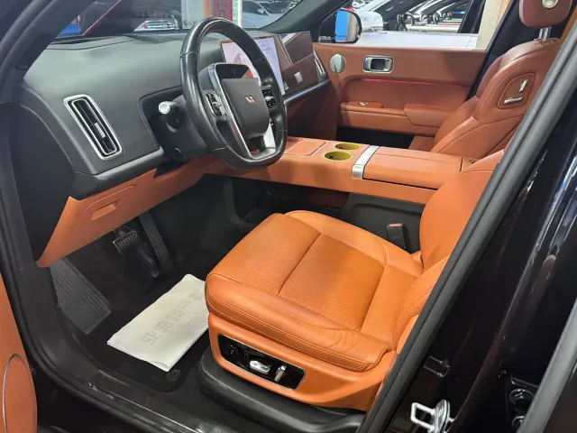 Li Auto L9 — Фото автомобиля 3
