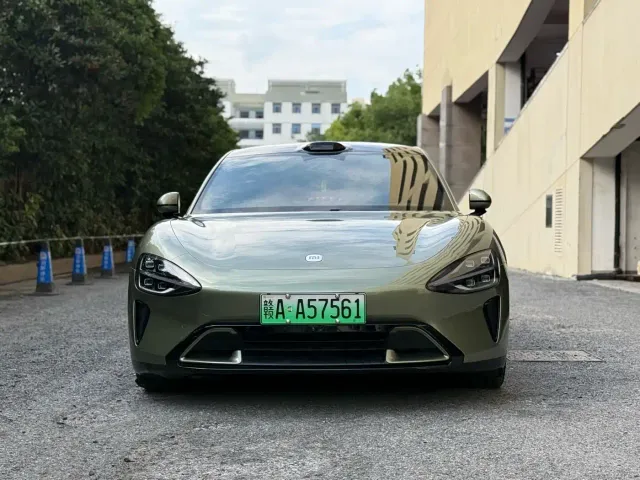 Xiaomi SU7 — Фото автомобиля 2
