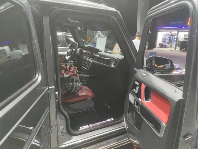 Mercedes-Benz G-Class — Фото автомобиля 12