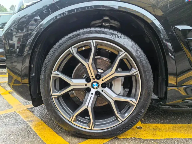 BMW X5 — Фото автомобиля 16