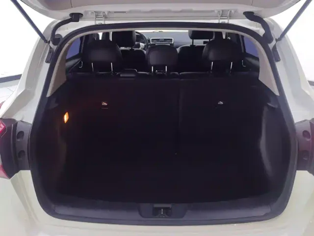 Nissan Tiida — Фото автомобиля 4