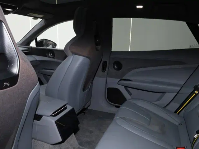 Lotus Emeya — Фото автомобиля 13