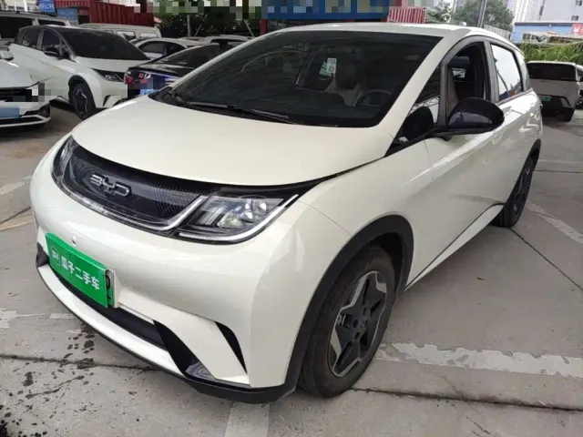 Фотография автомобиля — BYD Dolphin