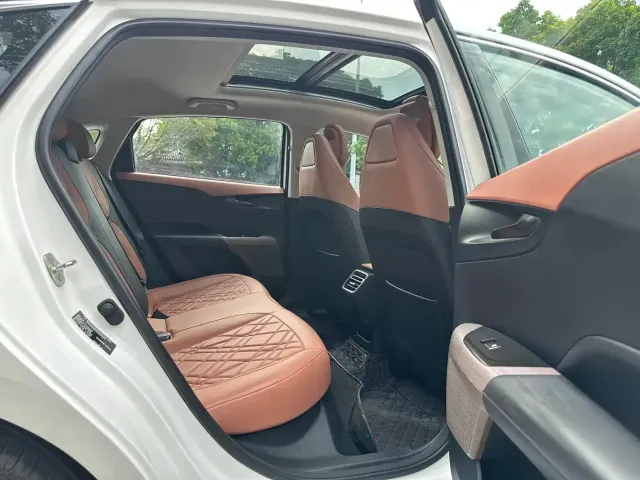 Changan Eado — Фото автомобиля 13