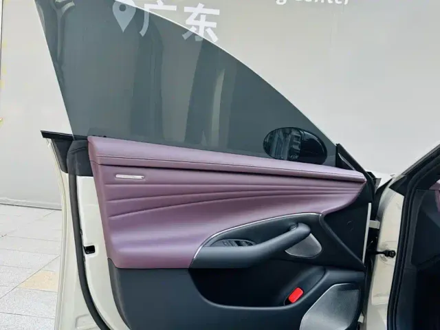 Xiaomi SU7 — Фото автомобиля 20