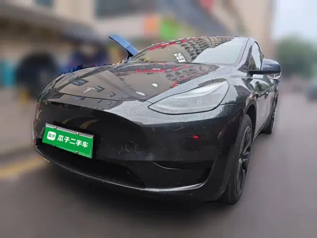 Фотография автомобиля — Tesla Model Y
