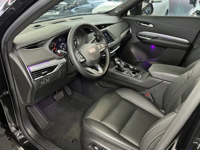 Cadillac XT4 — Фото автомобиля 8