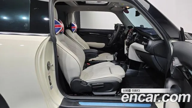 Mini Cooper — Фото автомобиля 25