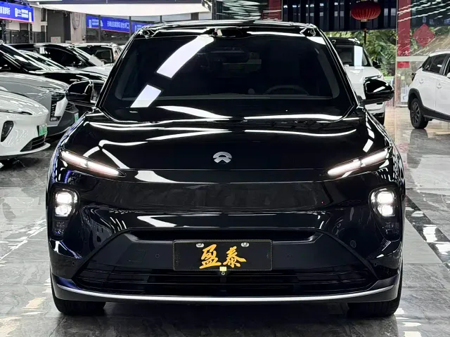 Nio ES8 — Фото автомобиля 2
