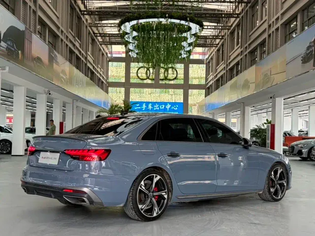 Audi A4L — Фото автомобиля 2