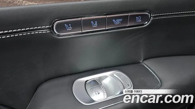Genesis G90 Бензин 3.5 турбо AWD — Фото автомобиля 19