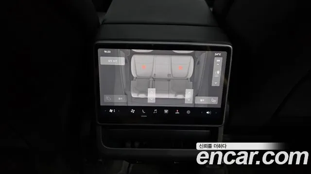 Tesla Model Y — Фото автомобиля 29