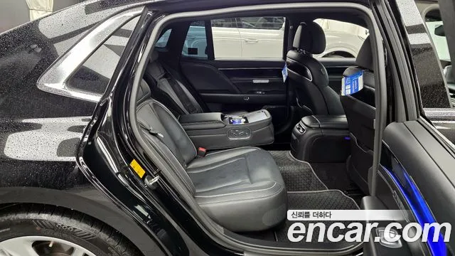 Genesis G90 Бензин 3.5 турбо AWD — Фото автомобиля 12