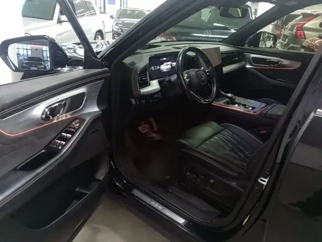 GAC Trumpchi GS8 — Фото автомобиля 15