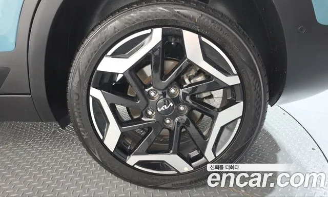 Kia Seltos — Фото автомобиля 6