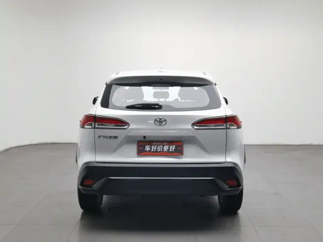 Toyota Frontlander — Фото автомобиля 4