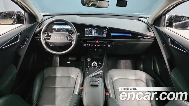Kia Niro — Фото автомобиля 7