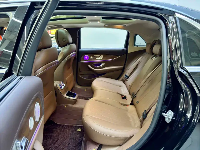 Mercedes-Benz E-Class — Фото автомобиля 13