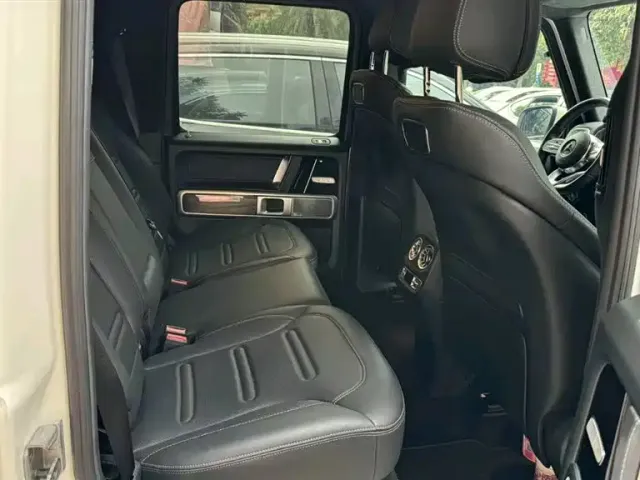 Mercedes-Benz G-Class — Фото автомобиля 9