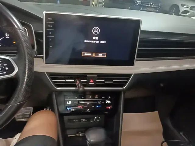 Volkswagen Tiguan L — Фото автомобиля 12