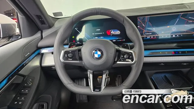 BMW 5-Series 5 серия (G60) 530i xDrive M Sport — Фото автомобиля 13