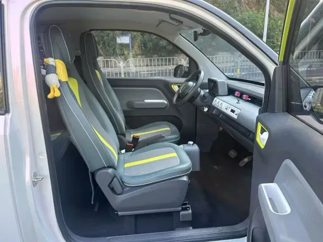 Wuling Hongguang Mini EV — Фото автомобиля 10