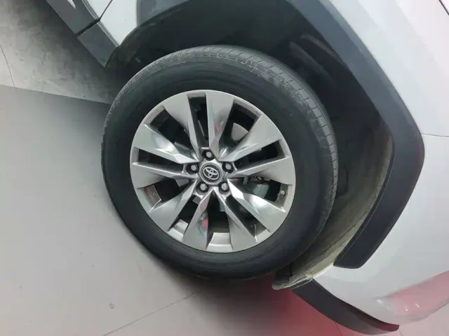 Toyota Wildlander — Фото автомобиля 6