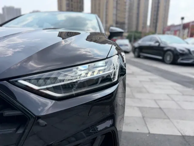 Audi A7L — Фото автомобиля 8