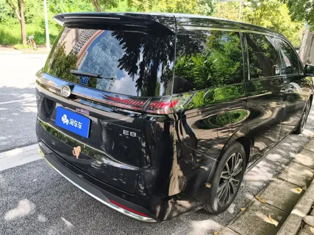 GAC Trumpchi E8 — Фото автомобиля 3