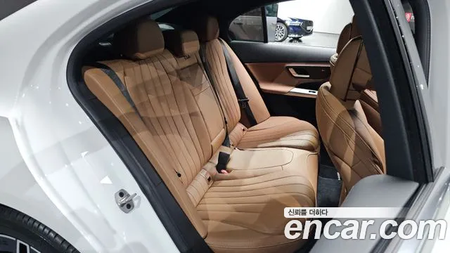 Mercedes-Benz E-Class E-класс W214 — Фото автомобиля 8