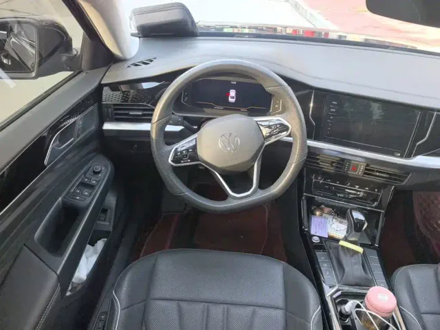 Volkswagen Passat — Фото автомобиля 6