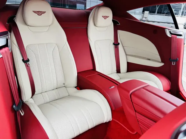 Bentley Continental — Фото автомобиля 7