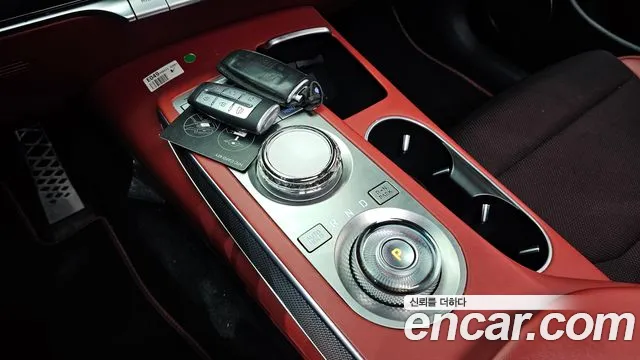 Genesis GV70 2.5T Бензин AWD — Фото автомобиля 9