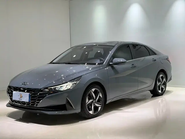 Фотография автомобиля — Hyundai Elantra