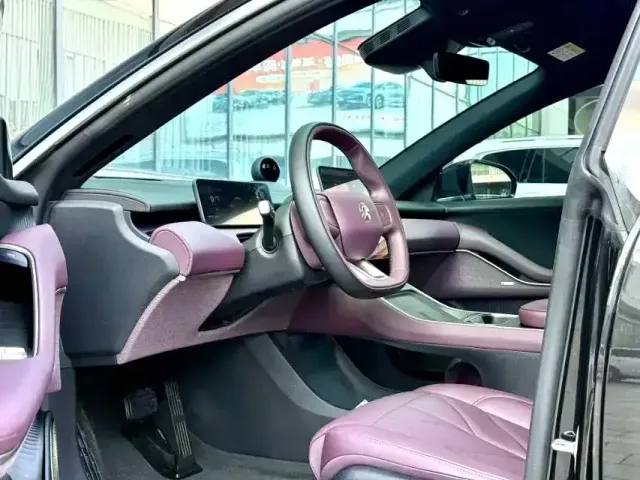 Nio ET5 Touring — Фото автомобиля 4