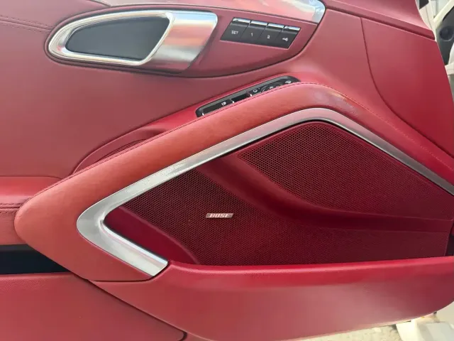 Porsche 718 — Фото автомобиля 6