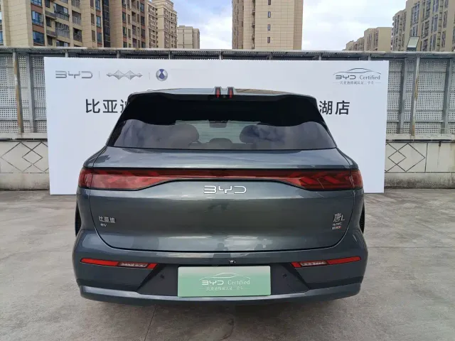 BYD Tang L — Фото автомобиля 19