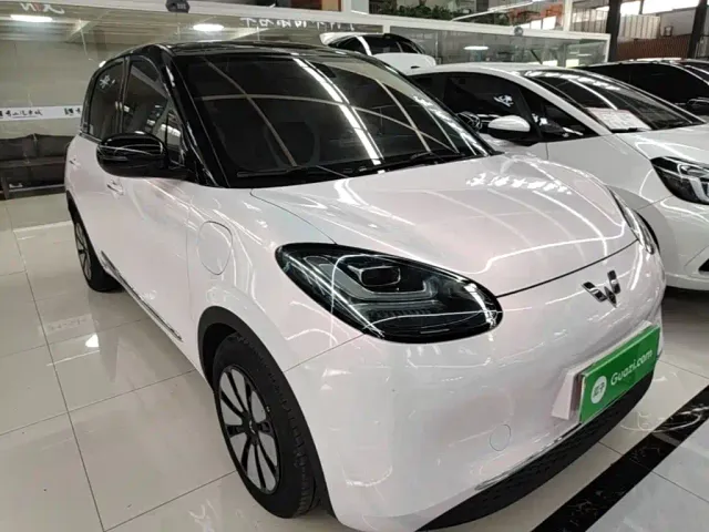 Wuling Bingo — Фото автомобиля 3