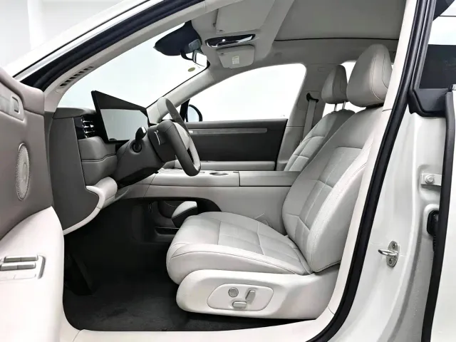 IM Motors LS6 — Фото автомобиля 4