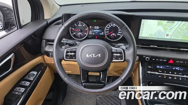 Kia Carnival Generation 4 — Фото автомобиля 13