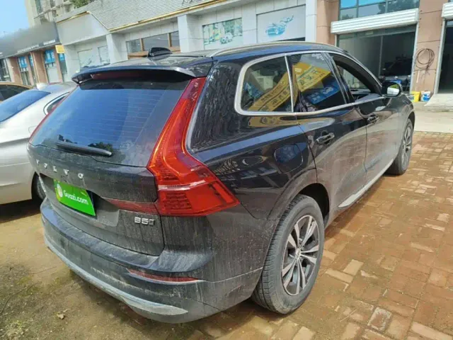 Volvo XC60 — Фото автомобиля 4