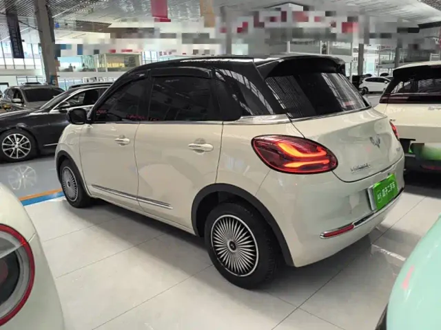 Wuling Bingo — Фото автомобиля 4