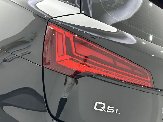 Audi Q5L — Фото автомобиля 21