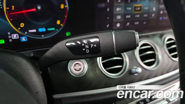 Mercedes-Benz E-Class W213 — Фото автомобиля 12