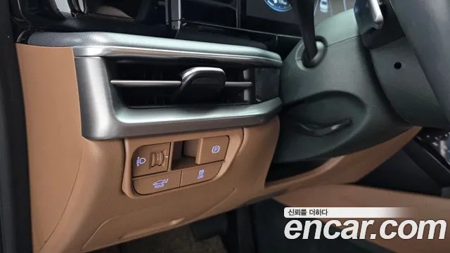 Hyundai Grandeur Grandeur (GN7) 2.5 Бензин 2WD — Фото автомобиля 19